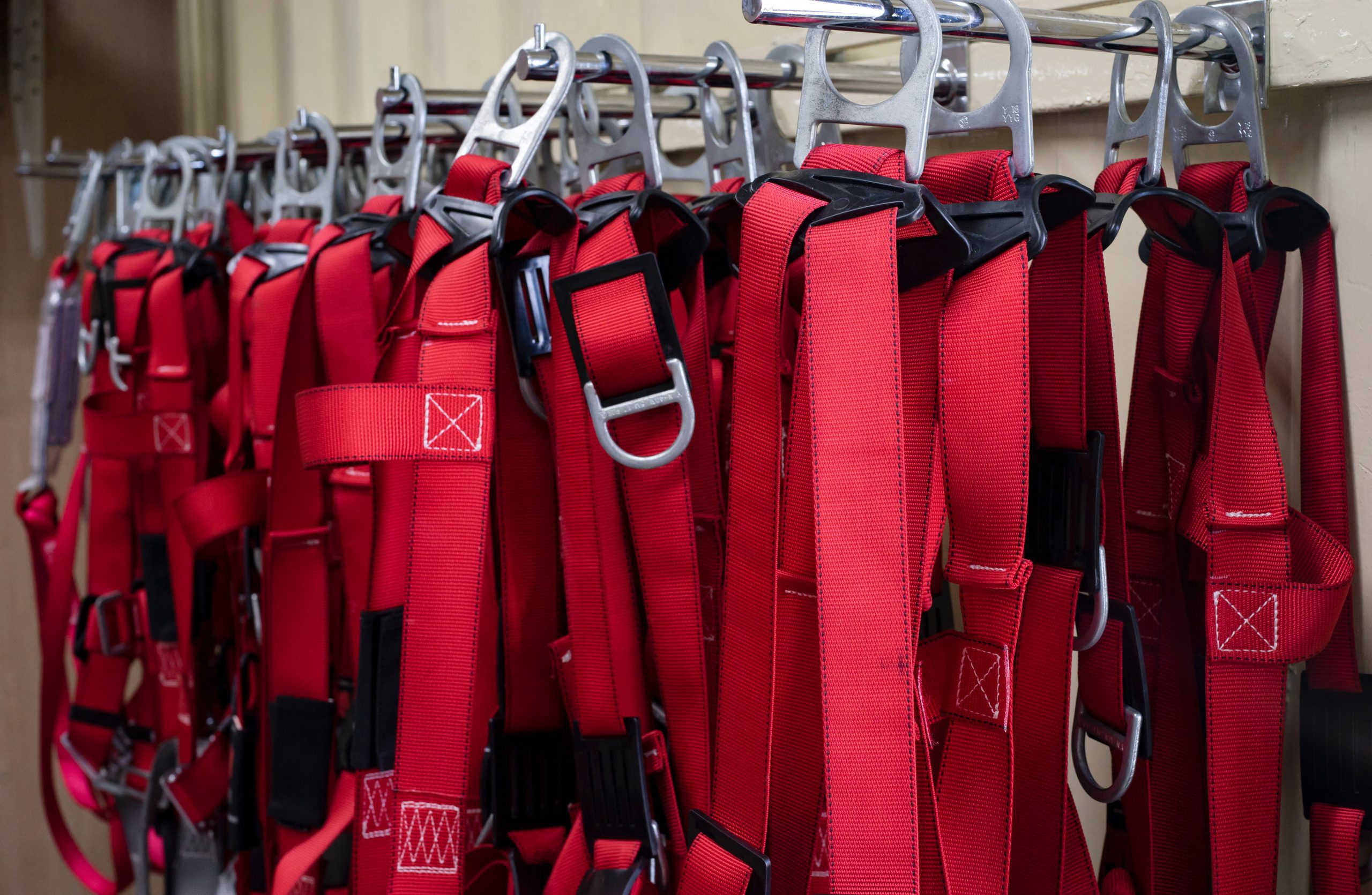 Personal fall protection equipment (PFPE) Personal fall protection equipment (PFPE)